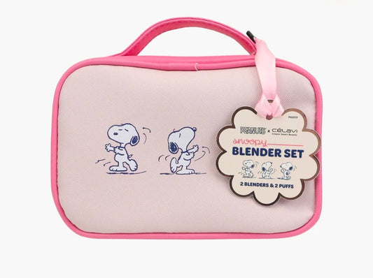 COLLABORATIONS
PEANUTS BLENDER SET WITH MAKEUP BAG